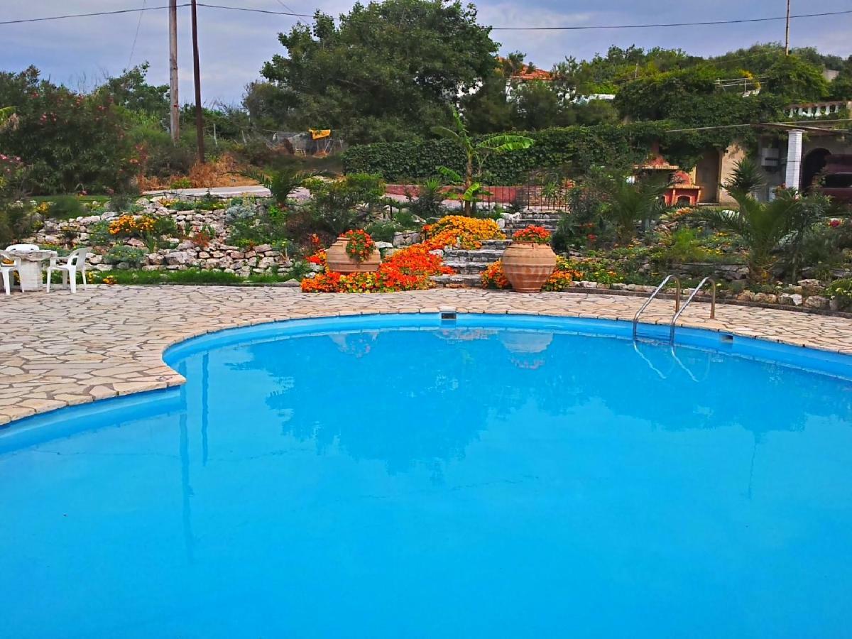 Angela Apartments Pool Gardens And Sea Views 阿吉欧史芬尼 外观 照片