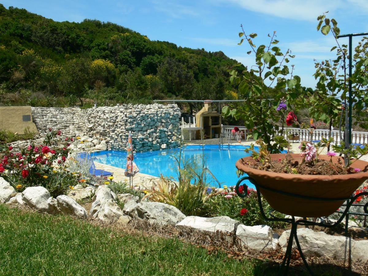 Angela Apartments Pool Gardens And Sea Views 阿吉欧史芬尼 外观 照片